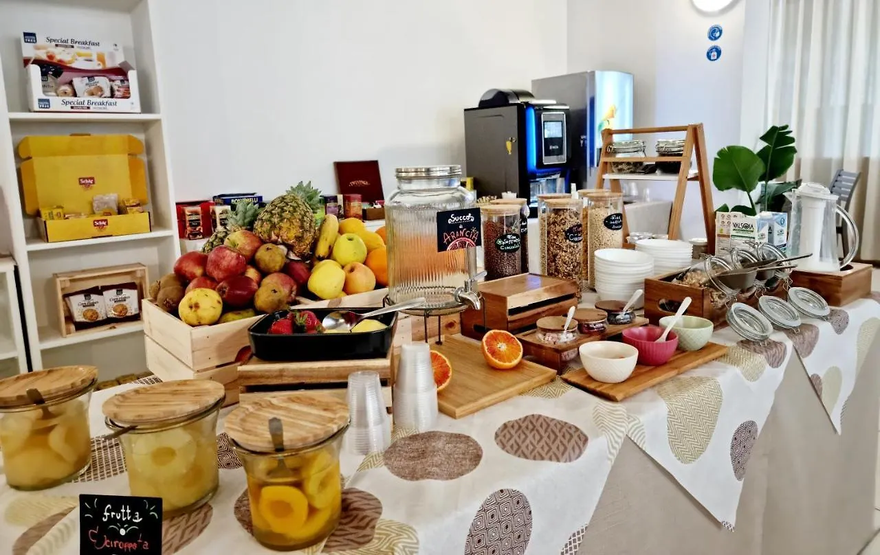 Hotel Elefantino Grey - Free Breakfast & Brunch Until 13-00 - Vicinissimi A Mirabilandia Milano Marittima