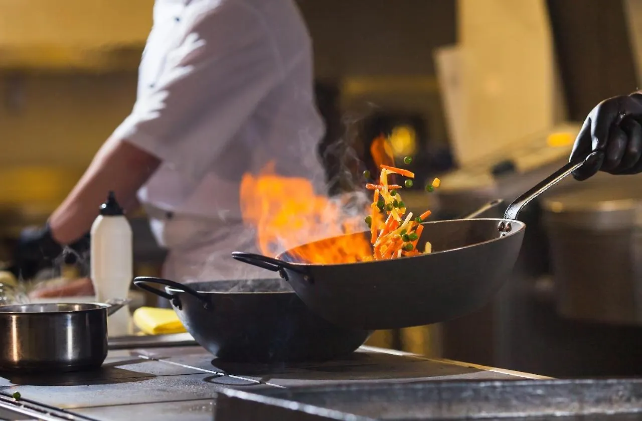 Hotel Elefantino Grey - Free Breakfast & Brunch Until 13-00 - Vicinissimi A Mirabilandia 밀라노마리티마 3*,  이탈리아