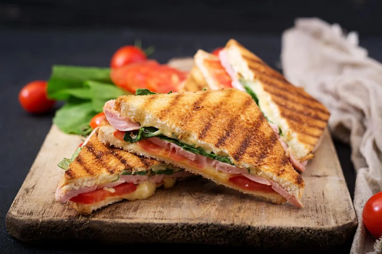***  Hotel Elefantino Grey - Free Breakfast & Brunch Until 13-00 - Vicinissimi A Mirabilandia Milano Marittima Włochy